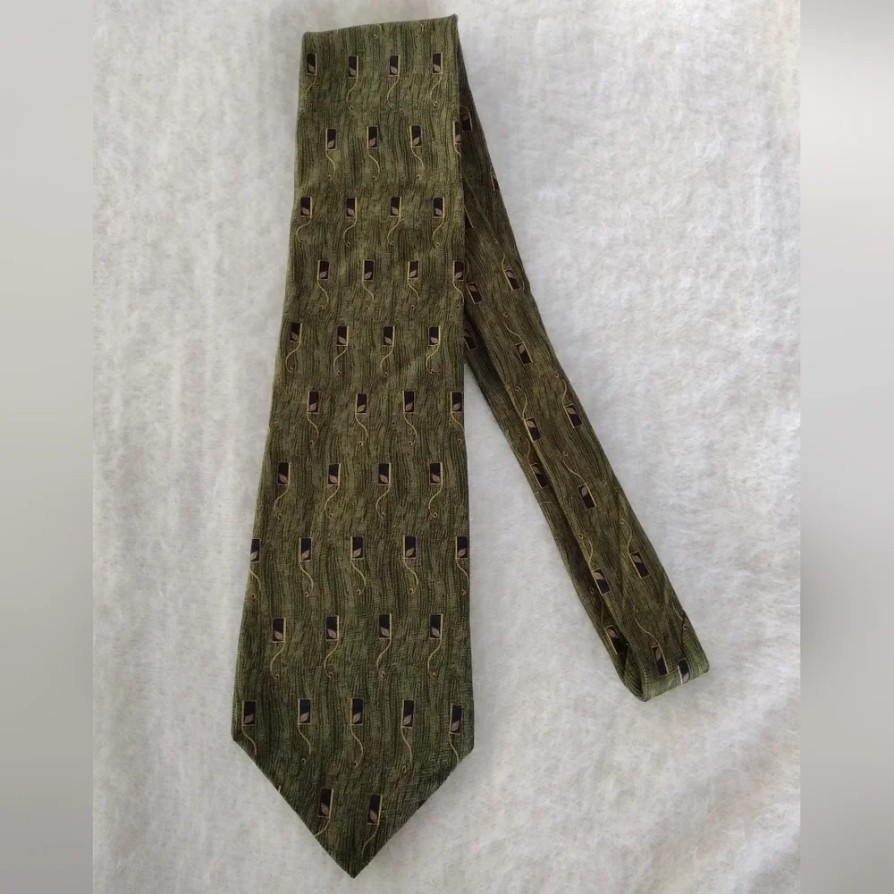 Graham & Lockwood 100% silk